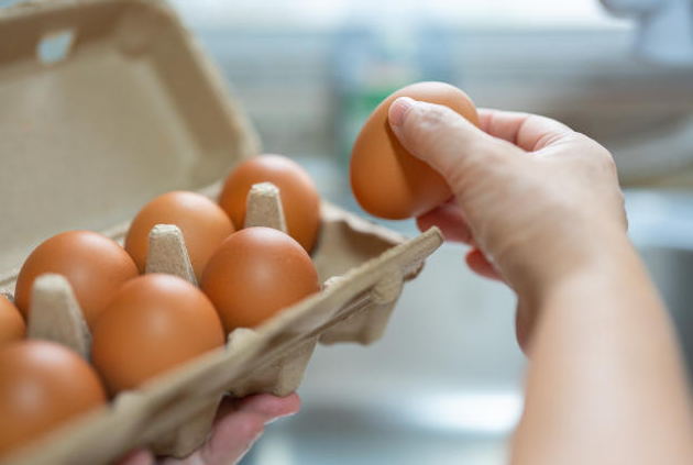智慧选择鸡蛋：挑选最营养的金鸡蛋